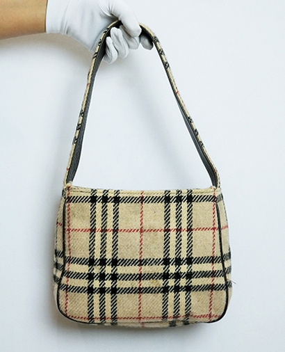 Vintage Classic Shoulder Bag, front view